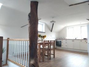 Cosy Farm Cottage